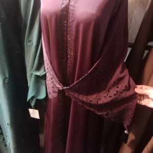 Modest wear classic abaya