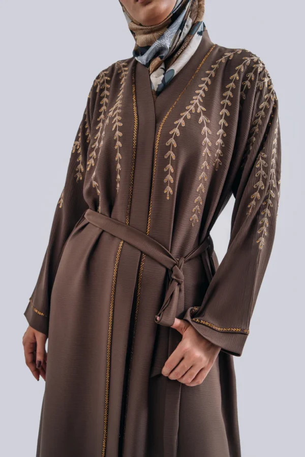 Embroidered abaya - Image 4